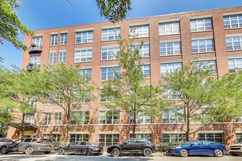 1735 N Paulina St #404, Chicago, IL 60622