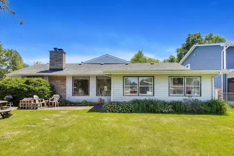 Exterior - 3002 Miller Dr, Mchenry, IL 60050 photo 2 of 4