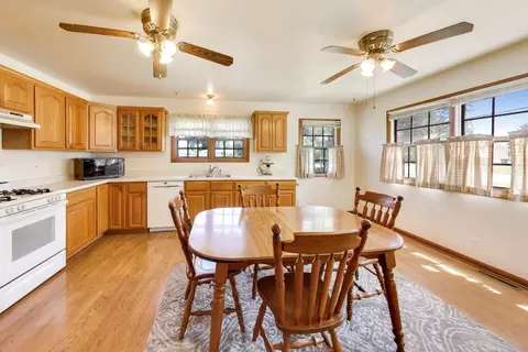 Kitchen - 3002 Miller Dr, Mchenry, IL 60050 photo 1 of 1