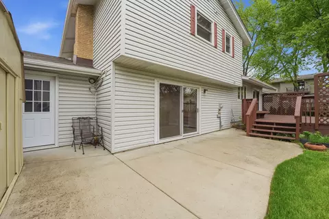 Exterior - 4065 Winston Dr, Hoffman Estates, IL 60192 photo 9 of 9