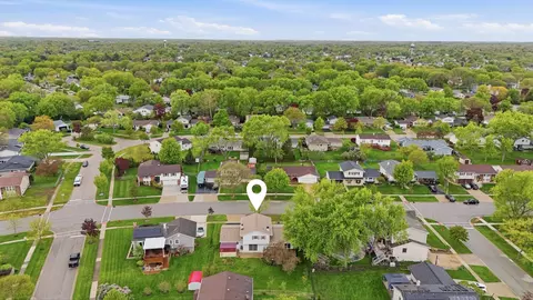 View/Area - 4065 Winston Dr, Hoffman Estates, IL 60192 photo 5 of 5