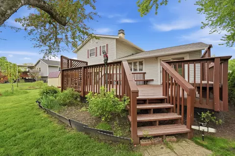 Exterior - 4065 Winston Dr, Hoffman Estates, IL 60192 photo 8 of 9