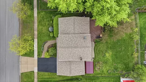 View/Area - 4065 Winston Dr, Hoffman Estates, IL 60192 photo 4 of 5