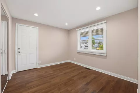 Other - 4065 Winston Dr, Hoffman Estates, IL 60192 photo 3 of 7