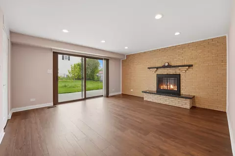 Living - 4065 Winston Dr, Hoffman Estates, IL 60192 photo 3 of 6