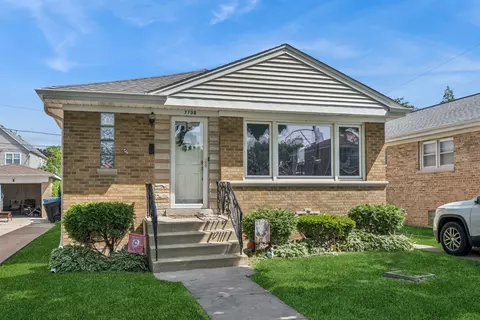 7738 W Clarence Ave, Chicago, IL 60631