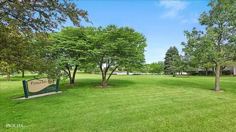 1440 Foxcroft Dr, Aurora, IL 60506 photo 18