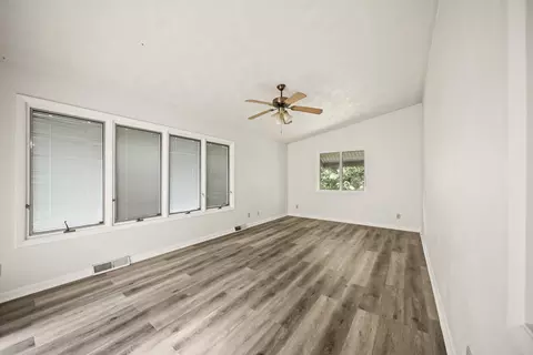 Living - 2009 53rd St, Moline, IL 61265 photo 4 of 6