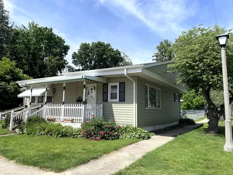 501 S Glover Ave, Urbana, IL 61802