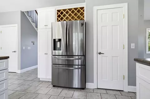 Kitchen - 9821 Gabriel Dr, Bloomington, IL 61705 photo 2 of 4