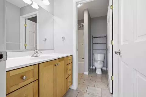 Bath - 9821 Gabriel Dr, Bloomington, IL 61705 photo 3 of 4