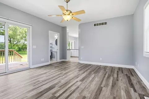 Living - 9821 Gabriel Dr, Bloomington, IL 61705 photo 3 of 6