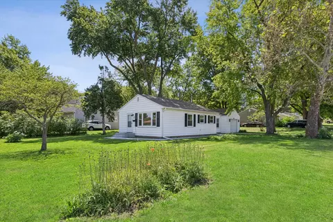 1347 15th Ave, Clinton, IA 52732