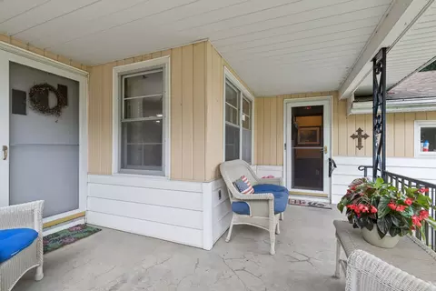 Exterior - 3607 W Clover Ave, Mchenry, IL 60050 photo 5 of 6