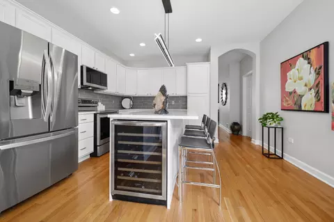 Kitchen - 671 Central Ave, Deerfield, IL 60015 photo 2 of 3