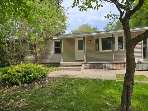 3706 Buchanan Rd, Johnsburg, IL 60051 photo 2