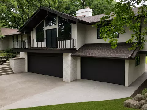 35 Windsor Dr, Oak Brook, IL 60523