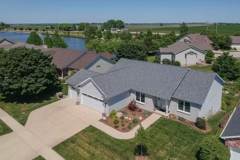 2402 Sanford Ln, Normal, IL 61761