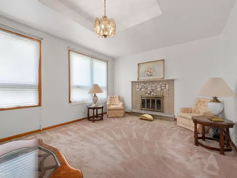 Living - 1306 E 88th Pl, Chicago, IL 60619 photo 1 of 4