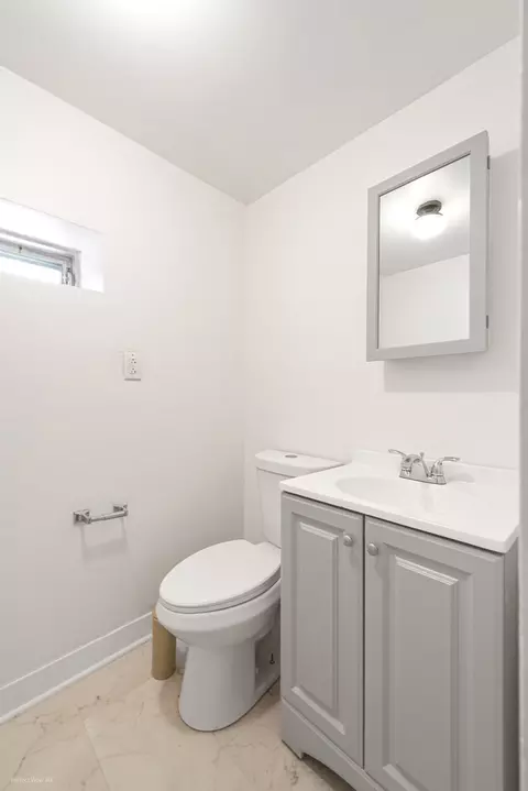 Bath - 1306 E 88th Pl, Chicago, IL 60619 photo 3 of 3