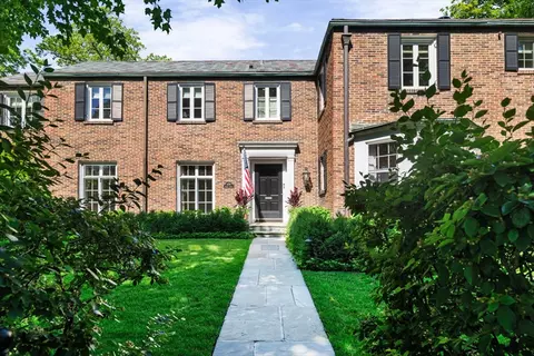 870 Bryant Ave, Winnetka, IL 60093