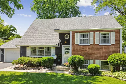 523 W Winchester Rd, Chicago Heights, IL 60411
