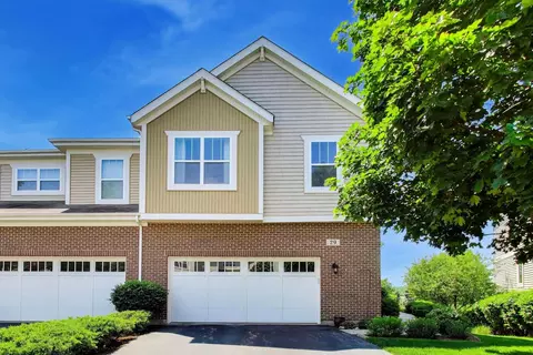 29 E Moseley Rd, Palatine, IL 60074