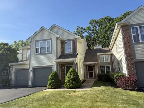 17080 W Cunningham Ct, Libertyville, IL 60048