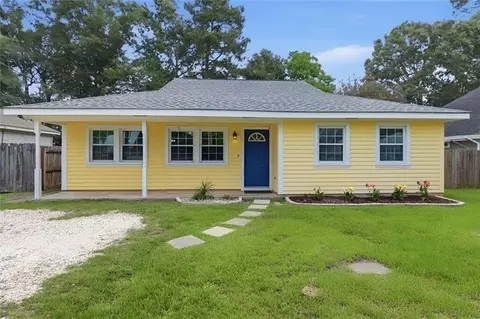 949 Norval St, Mandeville, LA 70448