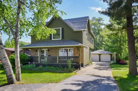 136 Hamlet St, Batavia, IL 60510