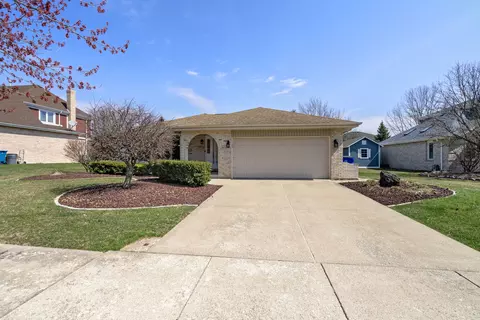 16527 Orange Ave, Orland Park, IL 60467