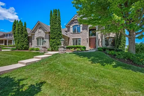 3674 Broadleaf Ln, Elgin, IL 60124