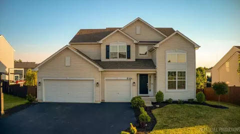 510 Windett Ridge Rd, Yorkville, IL 60560
