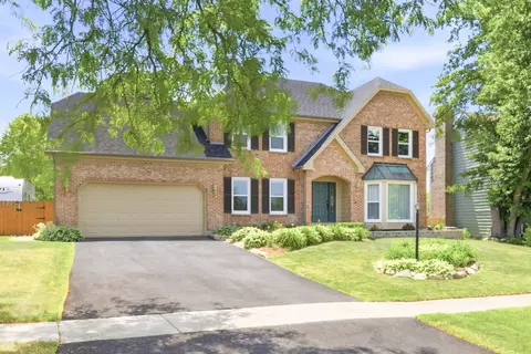 Exterior - 845 Crabtree Ln, Cary, IL 60013 photo 2 of 4