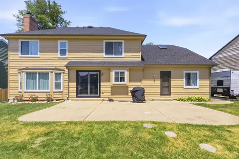 Exterior - 845 Crabtree Ln, Cary, IL 60013 photo 3 of 4