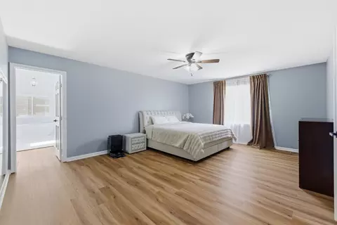 Bedroom - 845 Crabtree Ln, Cary, IL 60013 photo 1 of 5