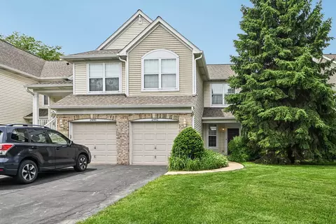 2992 Waters Edge Cir, Aurora, IL 60504