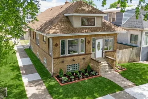 401 23rd Ave, Bellwood, IL 60104