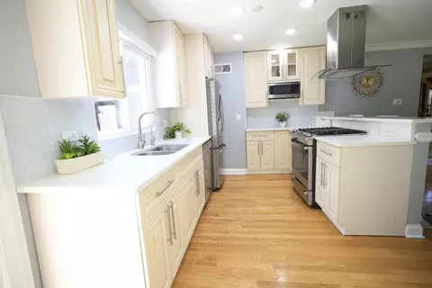 Kitchen - 121 Pine St, Deerfield, IL 60015 photo 1 of 4