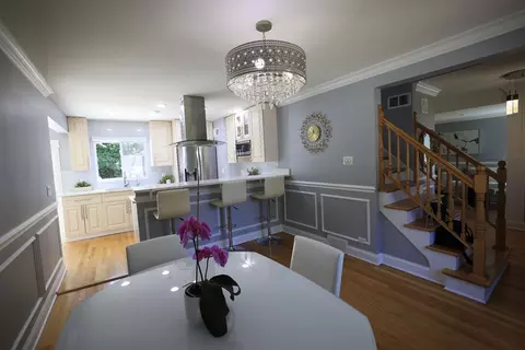 Dining - 121 Pine St, Deerfield, IL 60015 photo 2 of 3