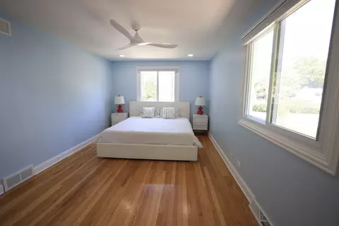 Bedroom - 121 Pine St, Deerfield, IL 60015 photo 2 of 9