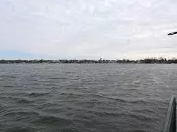980 Peninsula Dr, Wauconda, IL 60084