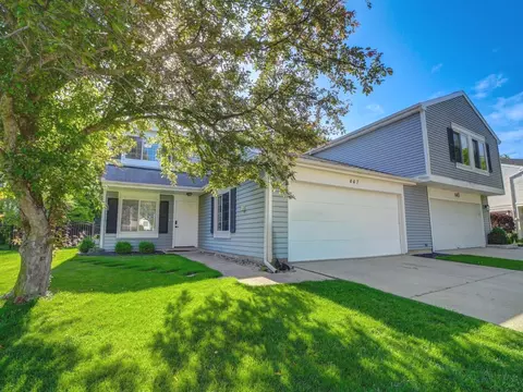 447 Ferndale Ct, Buffalo Grove, IL 60089
