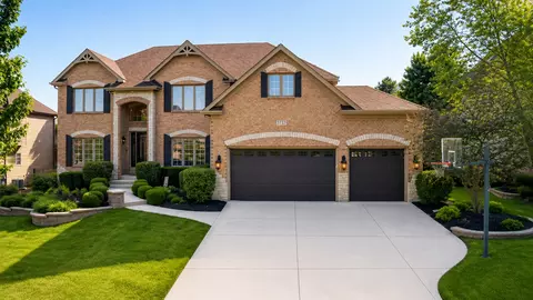 3732 Timber Creek Ln, Naperville, IL 60565
