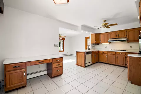 Kitchen - 309 E Circle Dr, New Lenox, IL 60451 photo 2 of 3