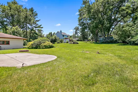 Exterior - 309 E Circle Dr, New Lenox, IL 60451 photo 3 of 5