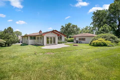 Exterior - 309 E Circle Dr, New Lenox, IL 60451 photo 1 of 5