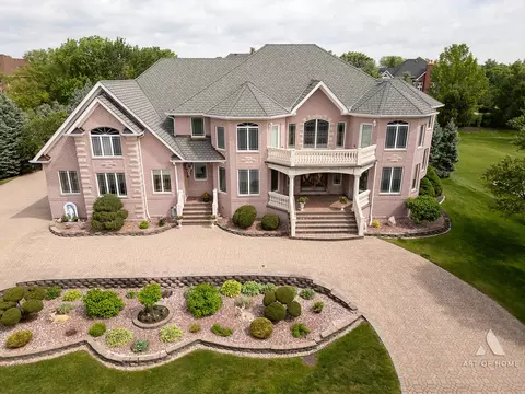 10840 Crystal Meadow Ct, Orland Park, IL 60467