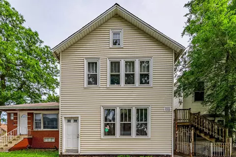2703 S Hillock Ave, Chicago, IL 60608