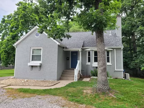 1828 E Richview Rd, Mount Vernon, IL 62864